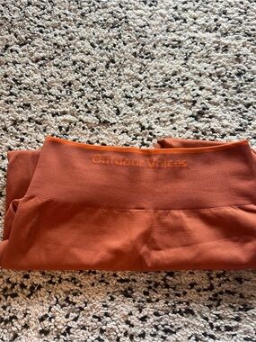Outdoor Voices Rust Leggings with Logo Waistband